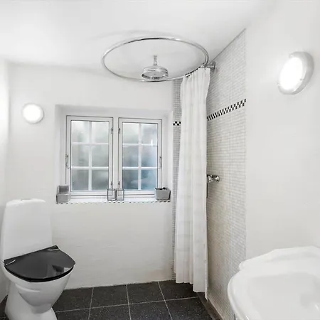 Ae282-marstal-dronningestraede-8 * Marstal